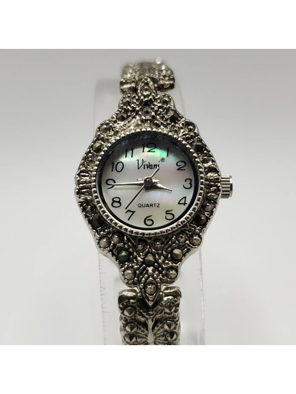 Vivani Silver Tone MOP Dial Quartz 20mm Womens Watch New Battery 7